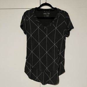 Latched Mama V-Neck Boyfriend Nursing Tee